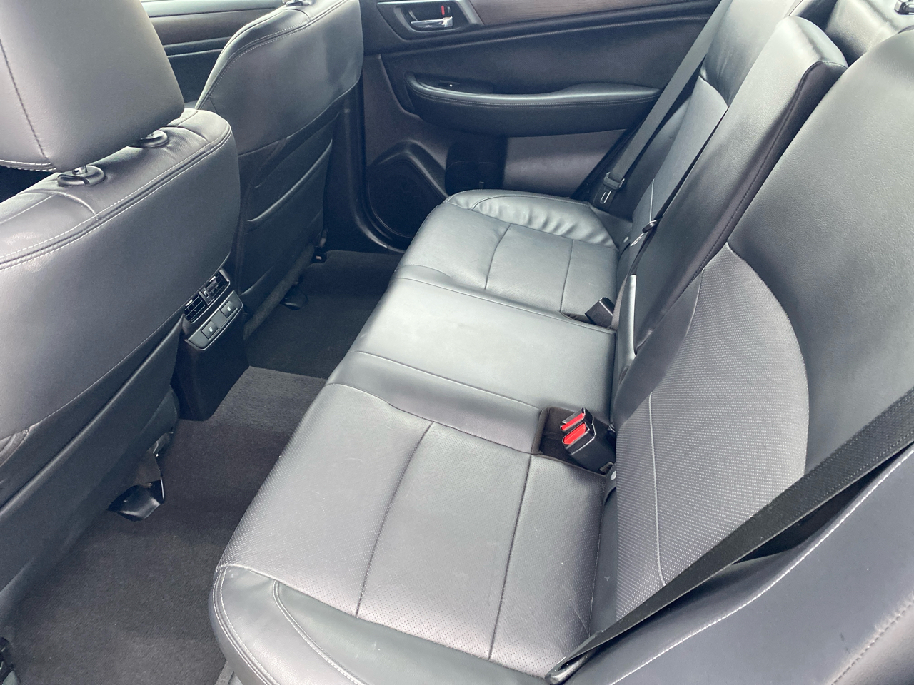 Subaru Legacy 3.6R Limited 2015 Subaru Legacy 3.6R Limited 2015