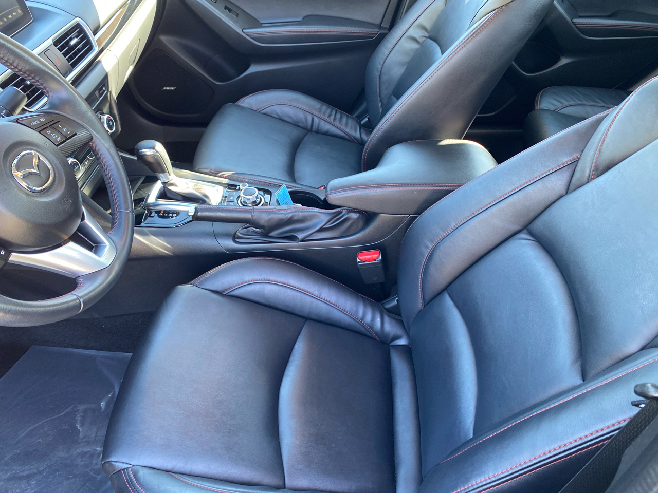 Mazda MAZDA3 I Grand Touring AT 4-Door 2014 Mazda MAZDA3 I Grand Touring AT 4-Door 2014