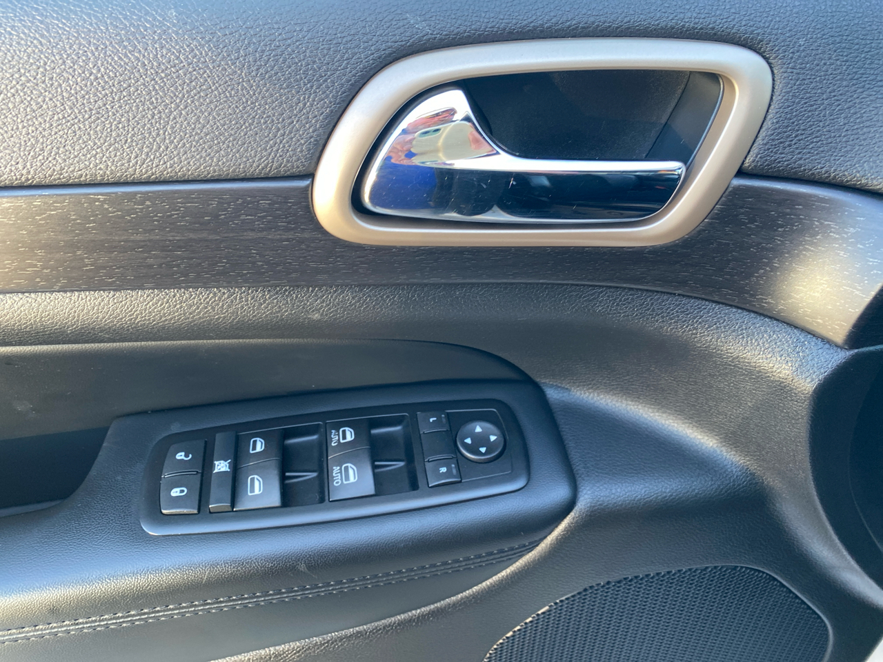 Jeep Grand Cherokee Laredo 4WD 2015