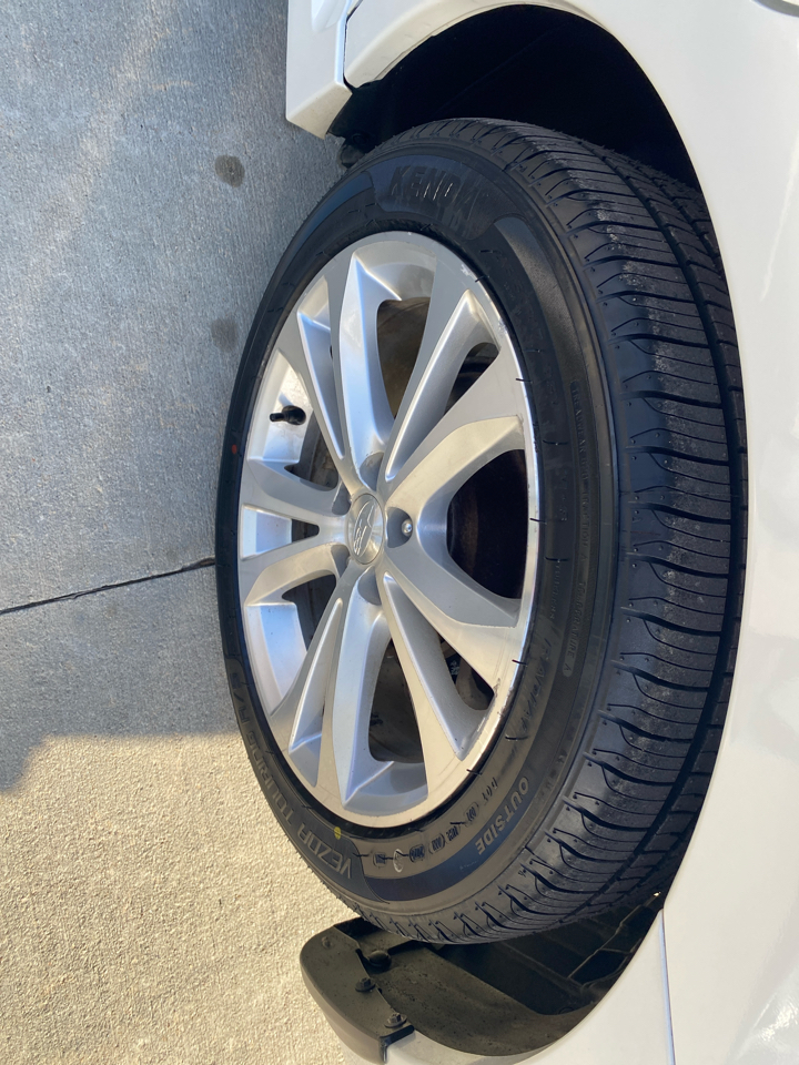 Subaru Legacy 2.5i Limited 2013