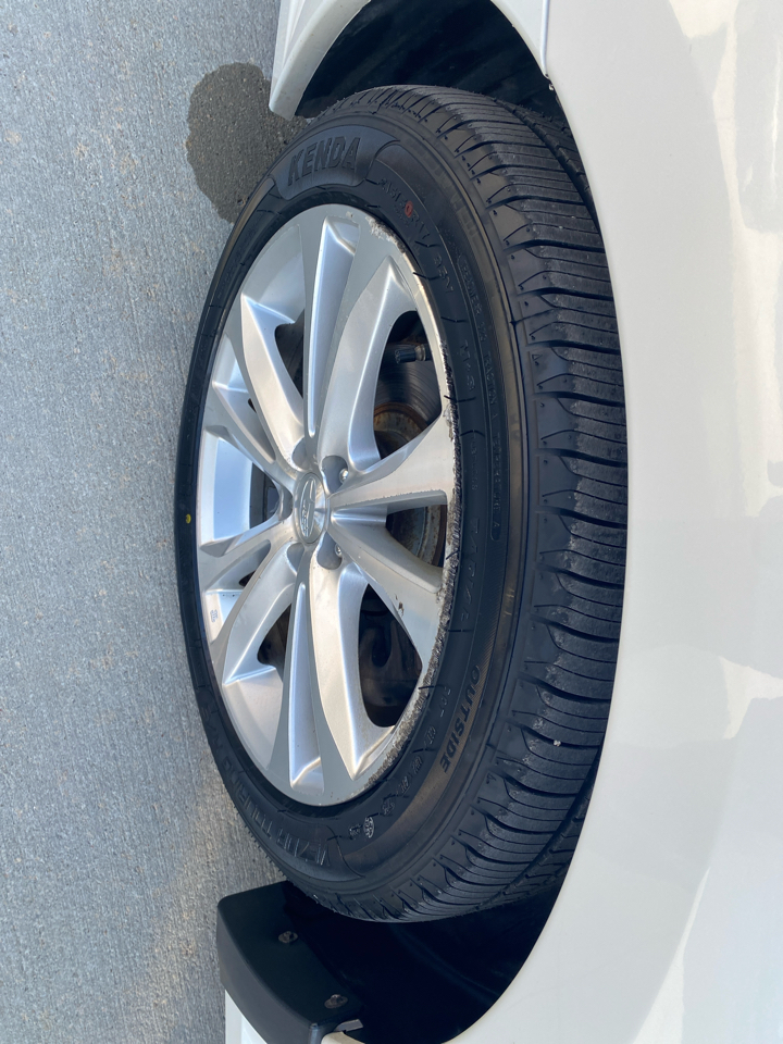 Subaru Legacy 2.5i Limited 2013