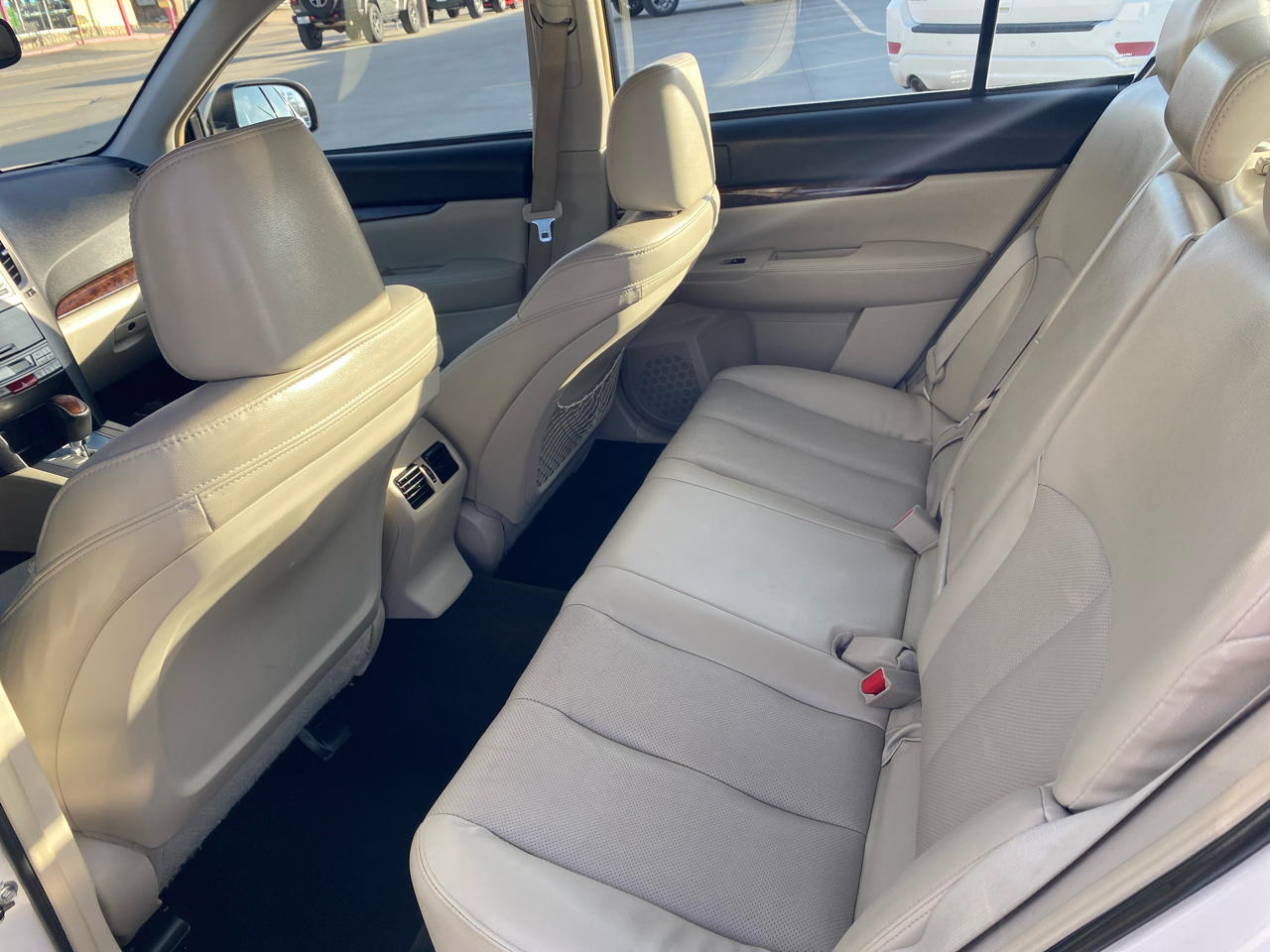 Subaru Legacy 2.5i Limited 2013