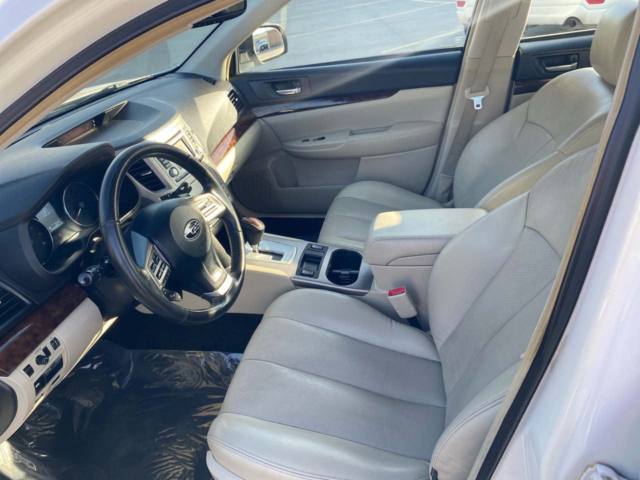 Subaru Legacy 2.5i Limited 2013