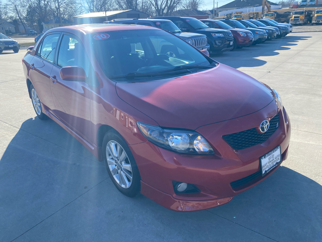 Toyota Corolla Base 5-Speed MT 2010