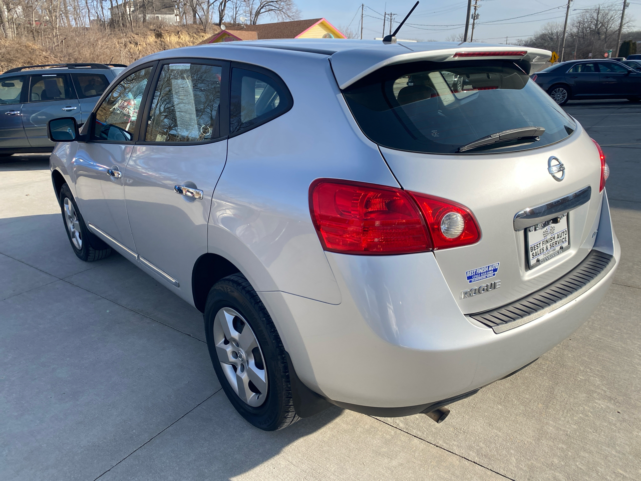 Nissan Rogue S AWD 2011