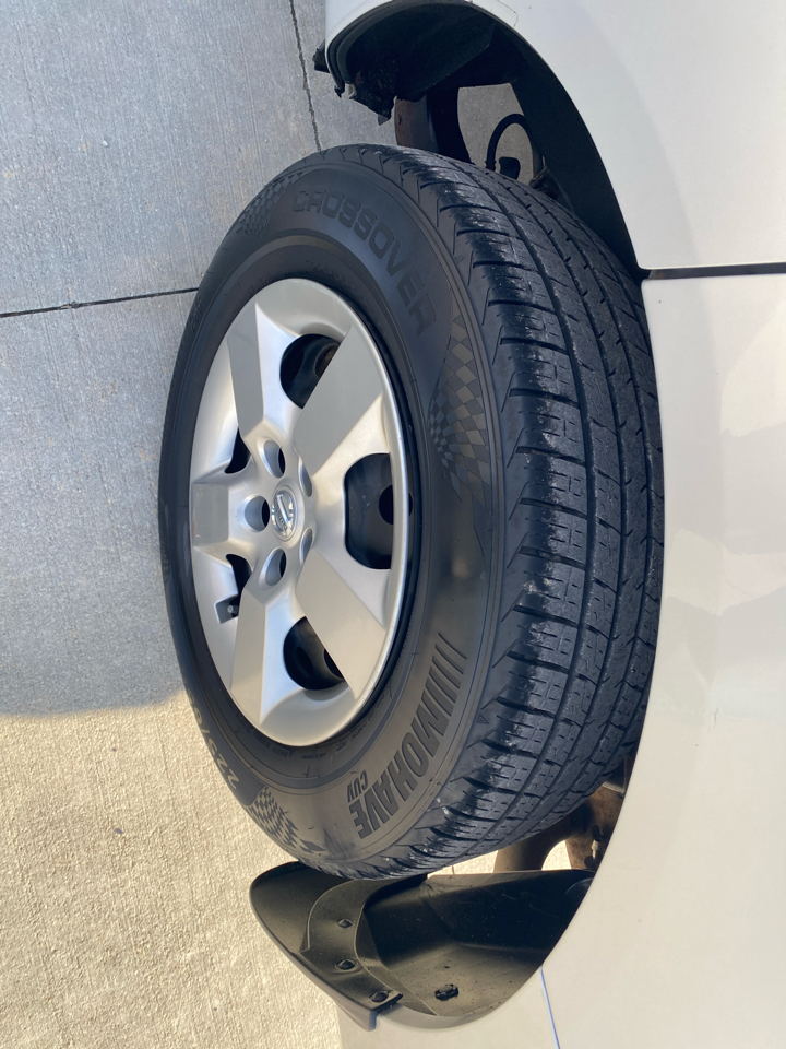 Nissan Rogue S AWD 2011