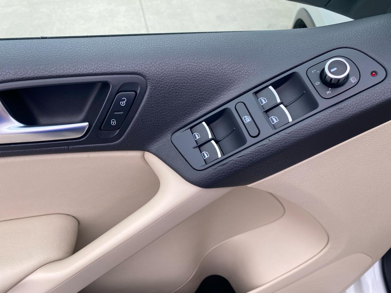 Volkswagen Tiguan SE 4Motion 2013