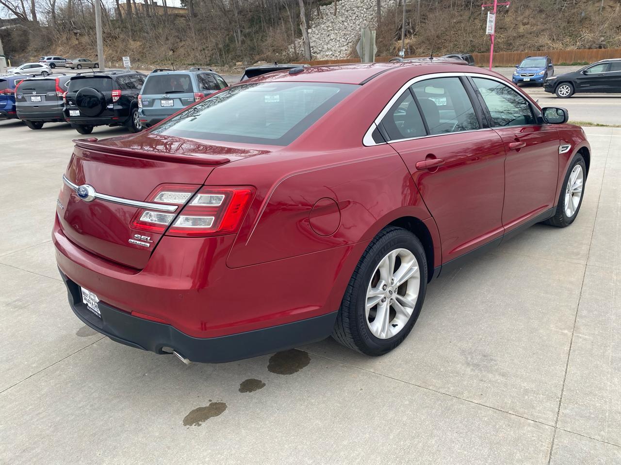 Ford Taurus SEL FWD 2014