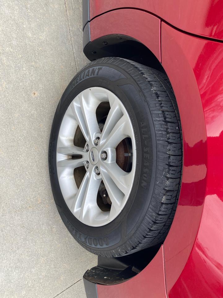 Ford Taurus SEL FWD 2014