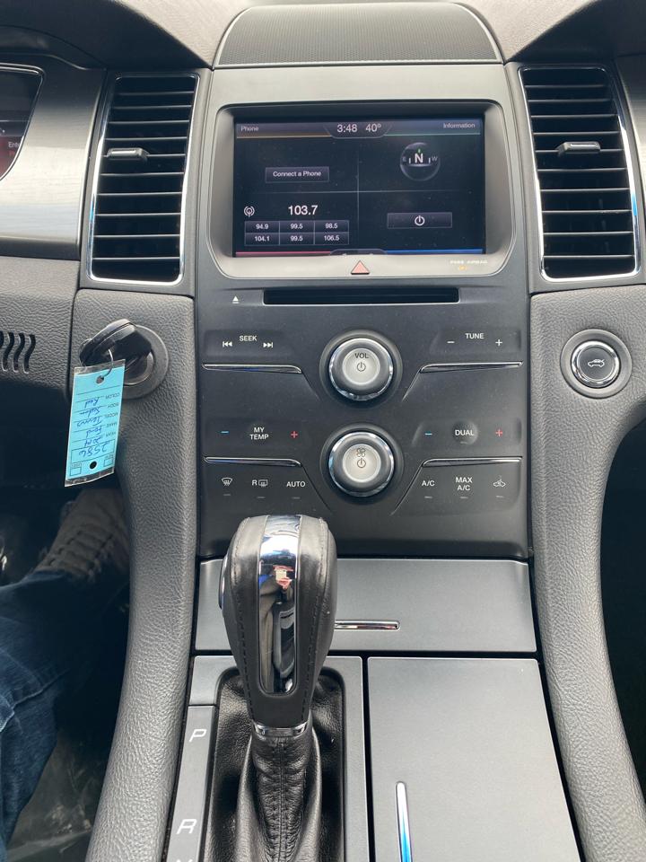 Ford Taurus SEL FWD 2014