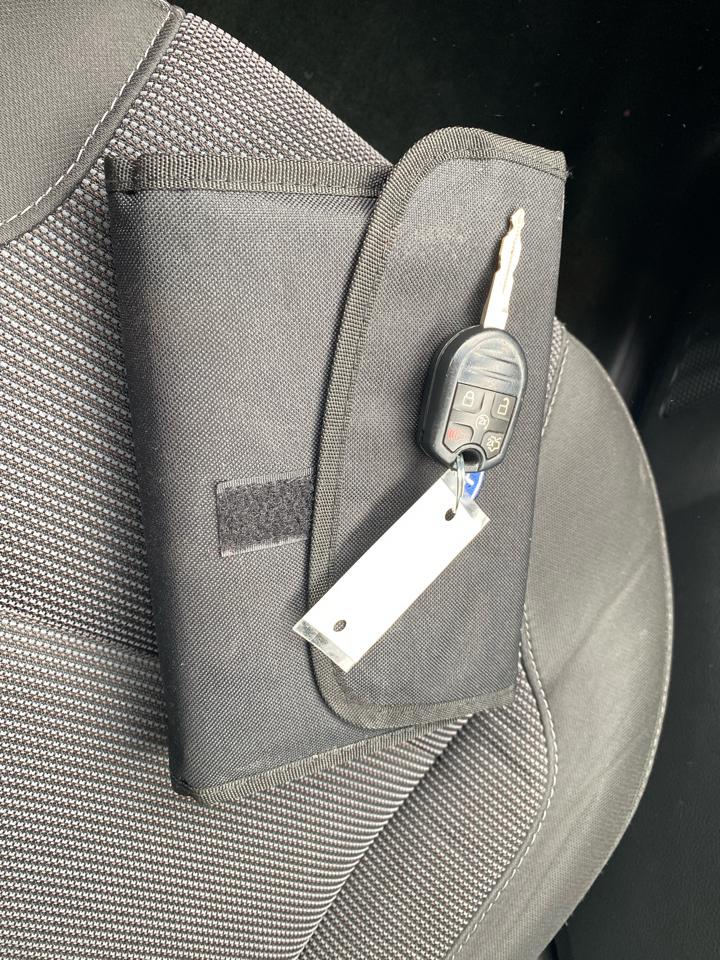 Ford Taurus SEL FWD 2014