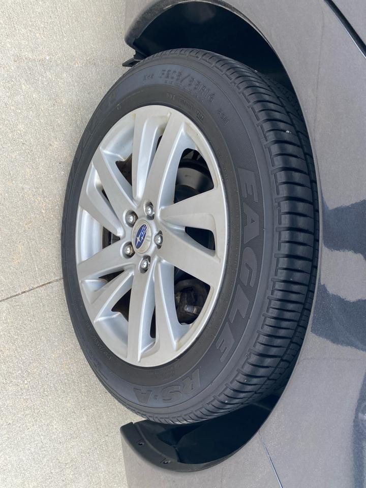 Subaru Impreza 2.0i Premium PZEV 4-Door 2016