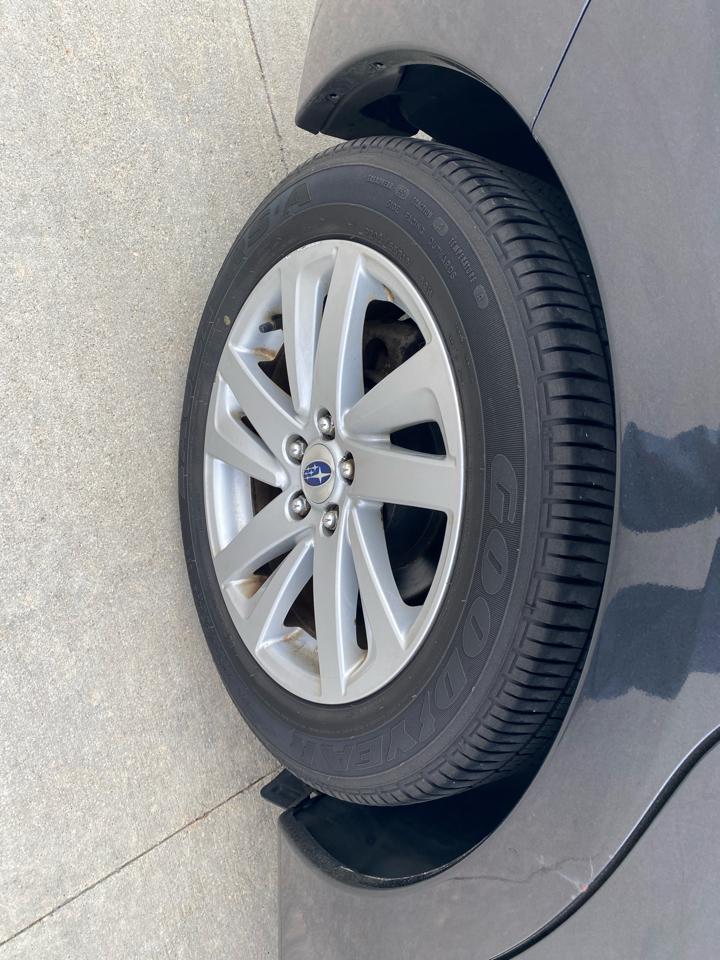 Subaru Impreza 2.0i Premium PZEV 4-Door 2016