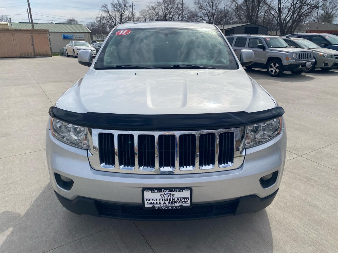 Jeep Grand Cherokee Laredo 4WD 2011