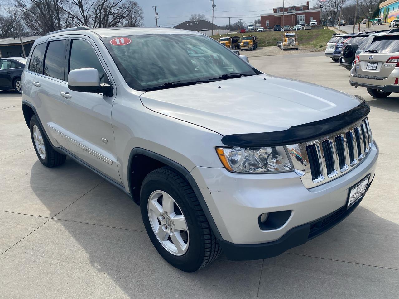 Jeep Grand Cherokee Laredo 4WD 2011