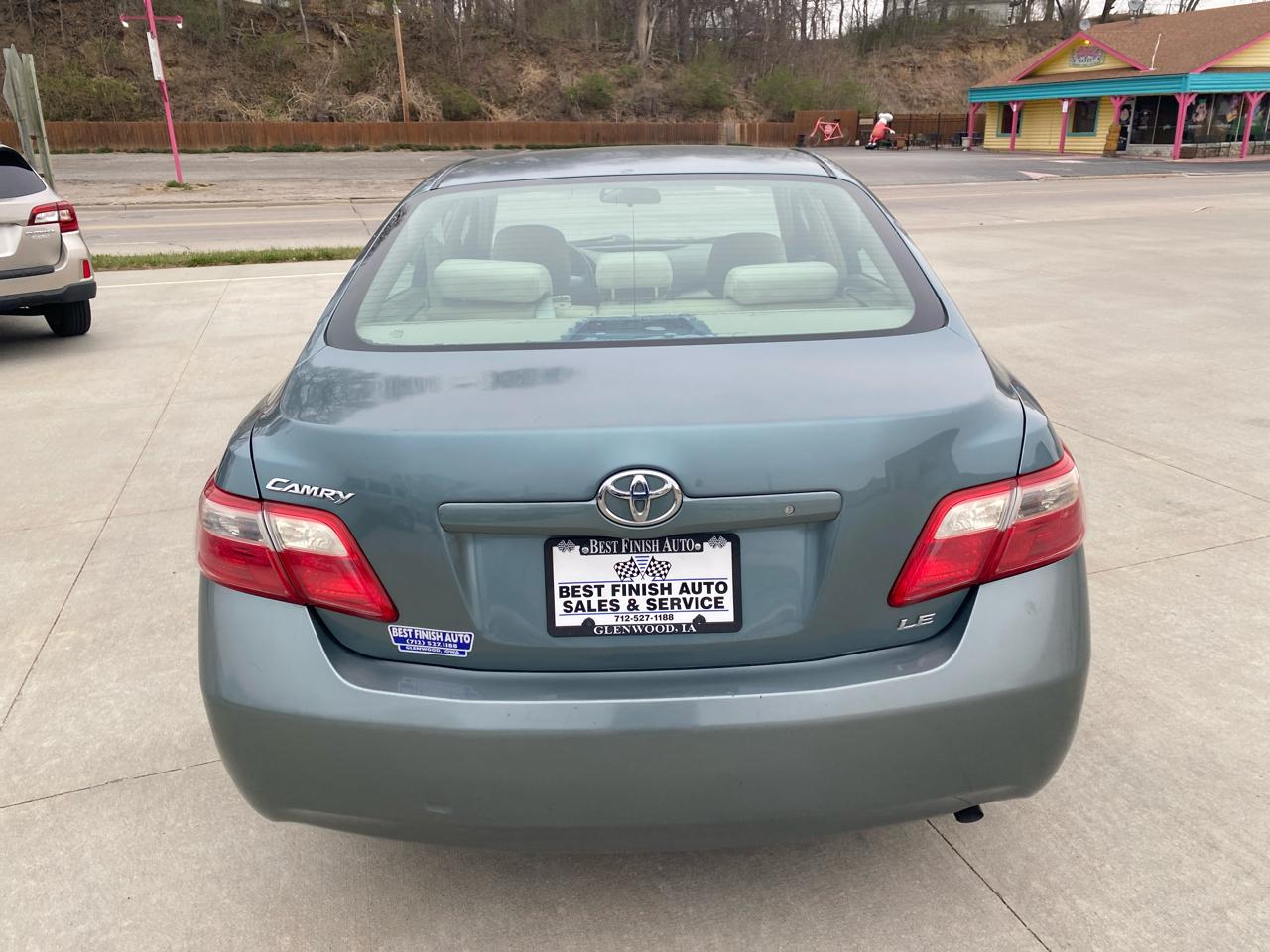 Toyota Camry XLE 5-Spd AT 2009
