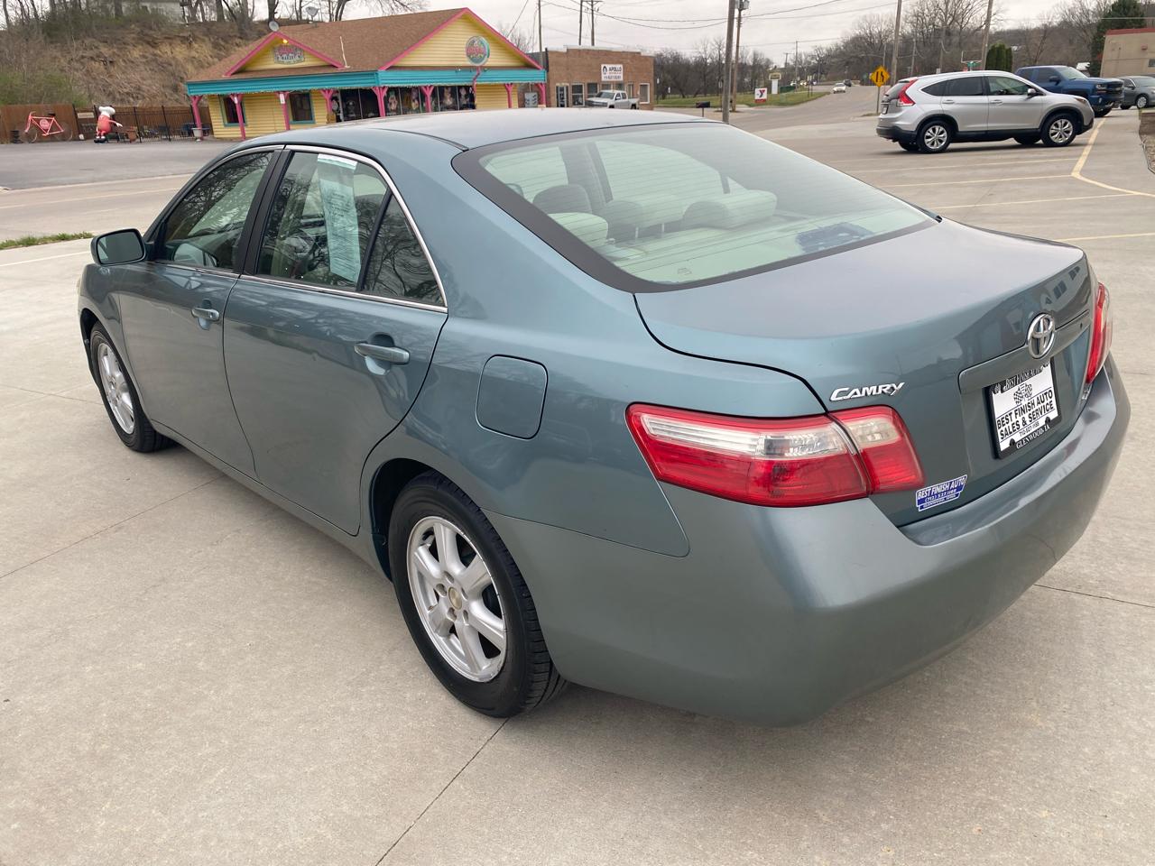 Toyota Camry XLE 5-Spd AT 2009