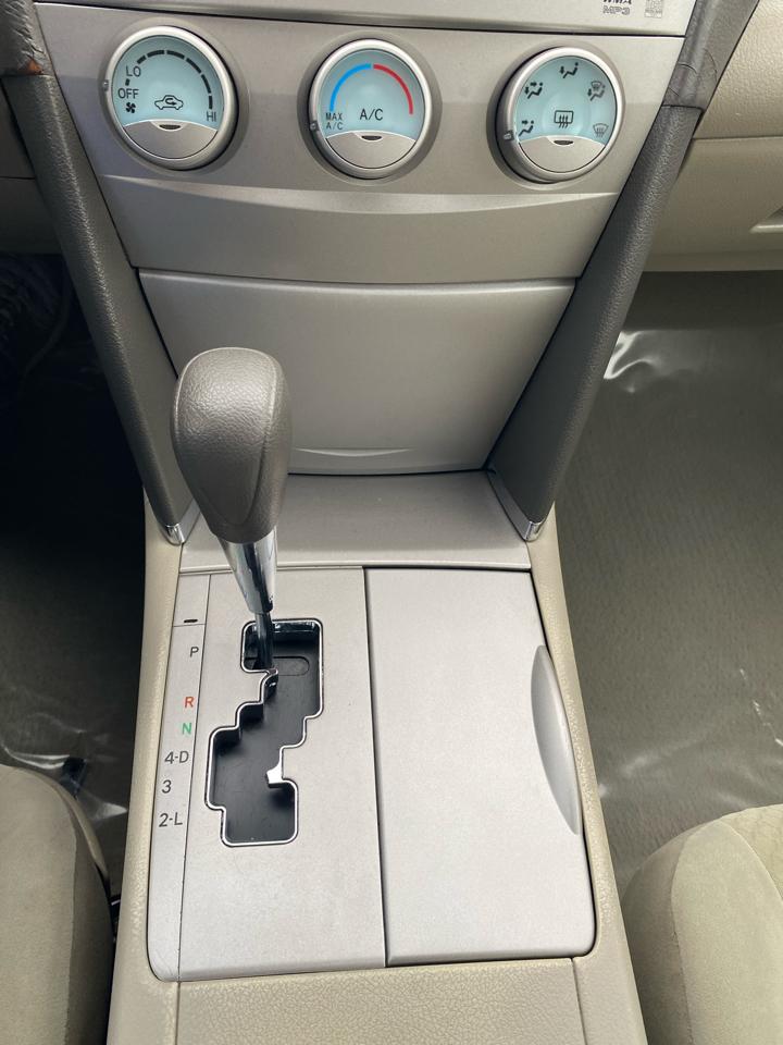 Toyota Camry XLE 5-Spd AT 2009