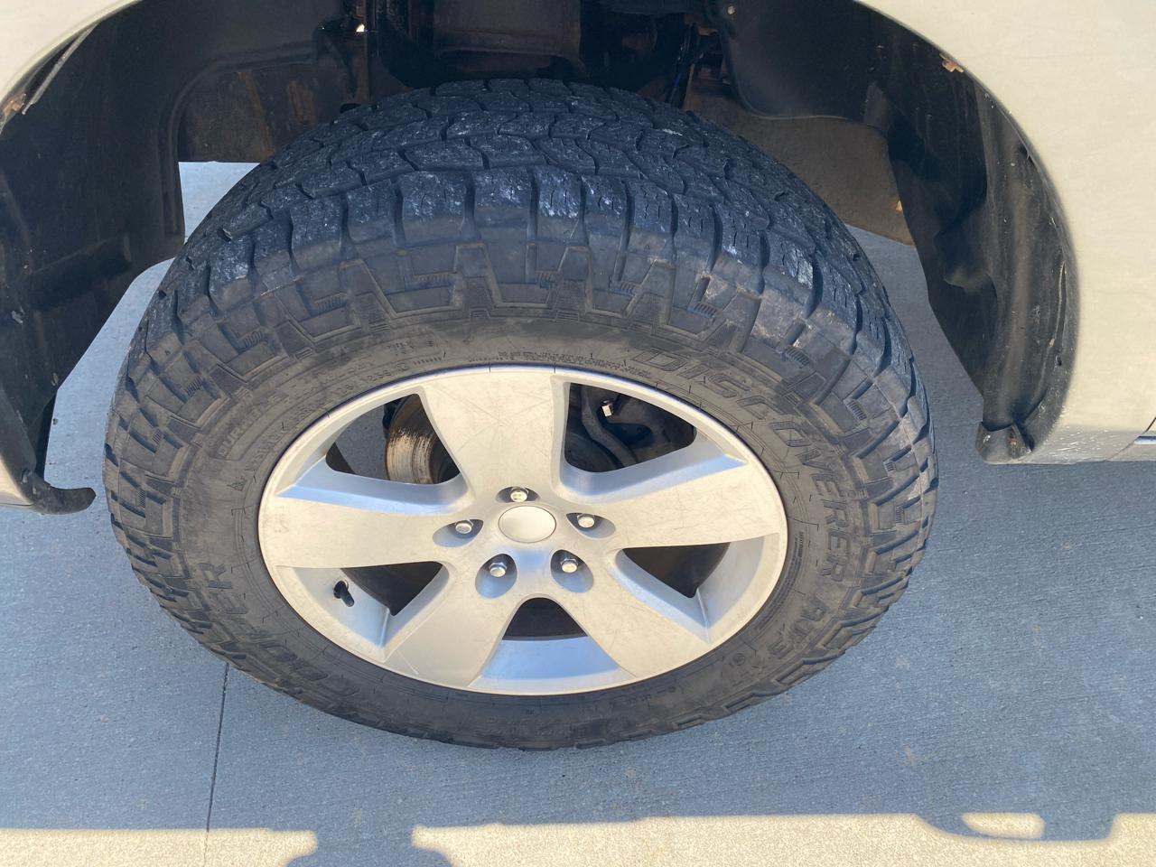 Dodge Ram 1500 SLT Crew Cab 4WD 2009