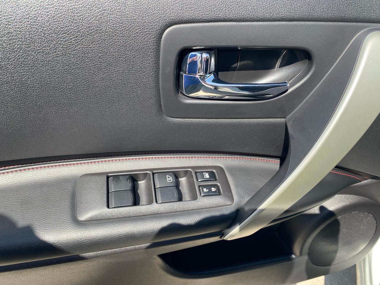 Nissan Rogue S AWD 2013