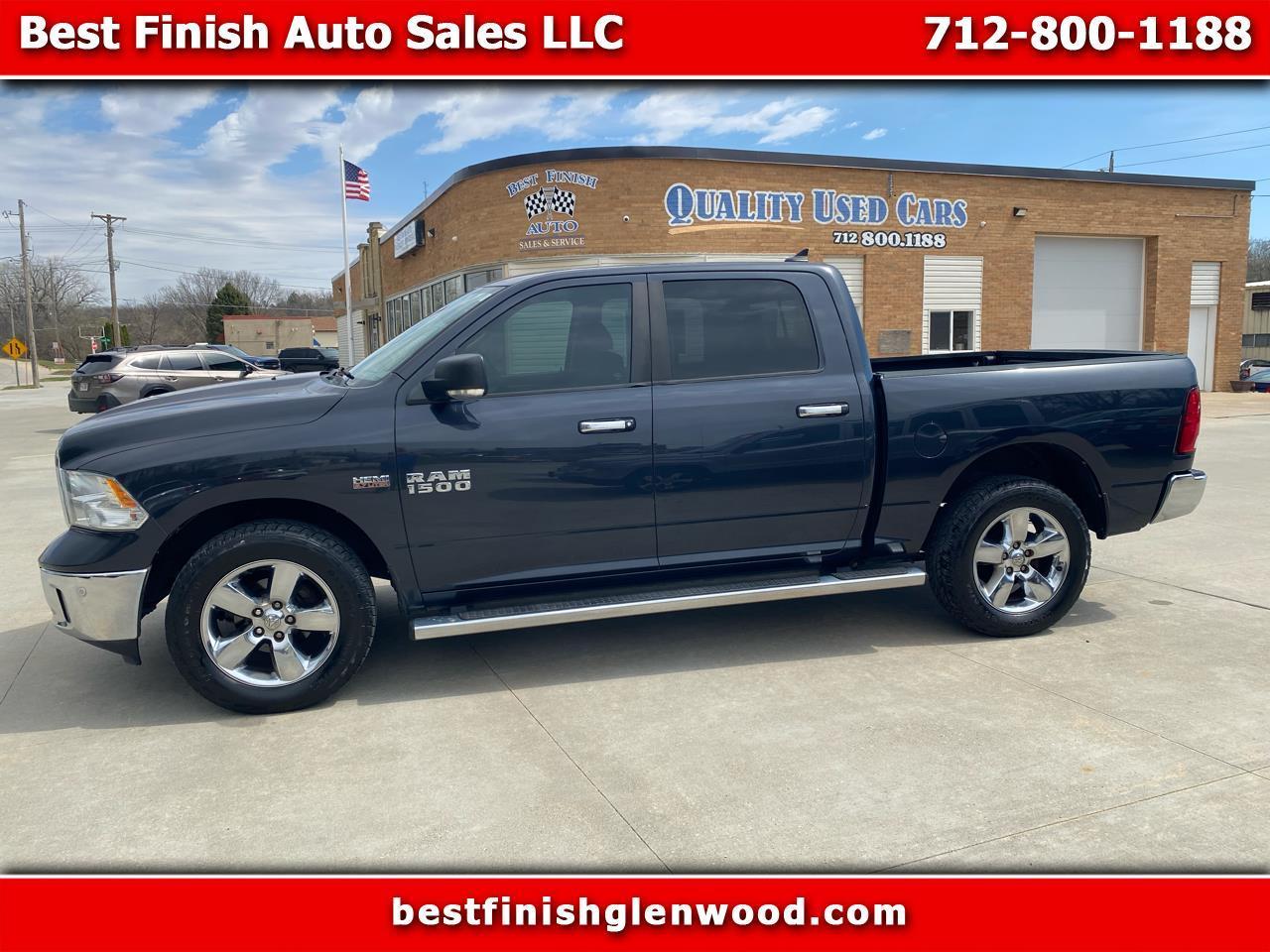 RAM 1500 4WD Crew Cab 140.5" Lone Star 2016
