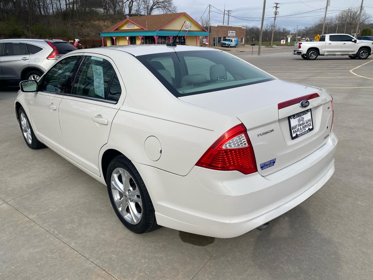 Ford Fusion SE 2012