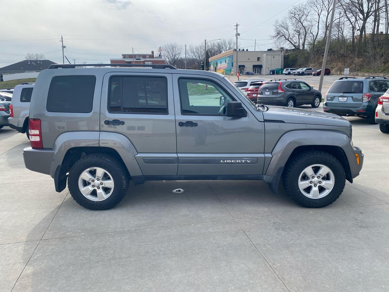 Jeep Liberty Sport 4WD 2012