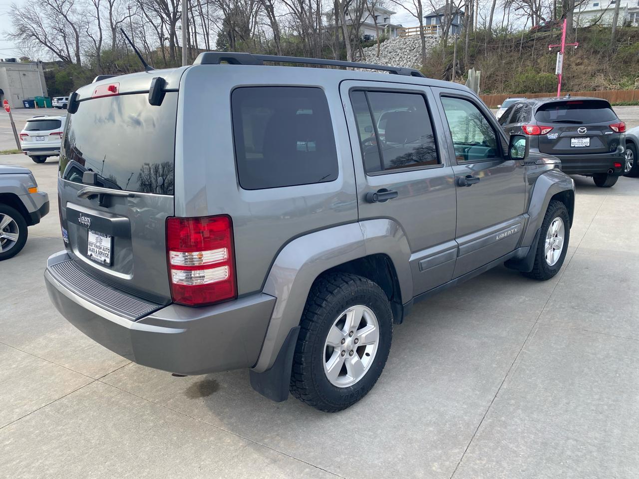 Jeep Liberty Sport 4WD 2012