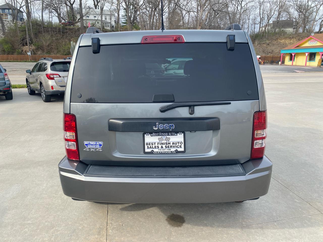 Jeep Liberty Sport 4WD 2012