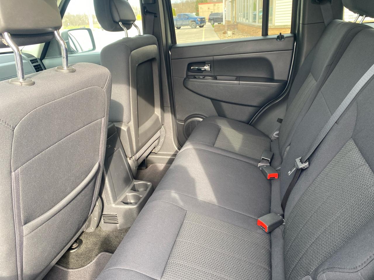 Jeep Liberty Sport 4WD 2012