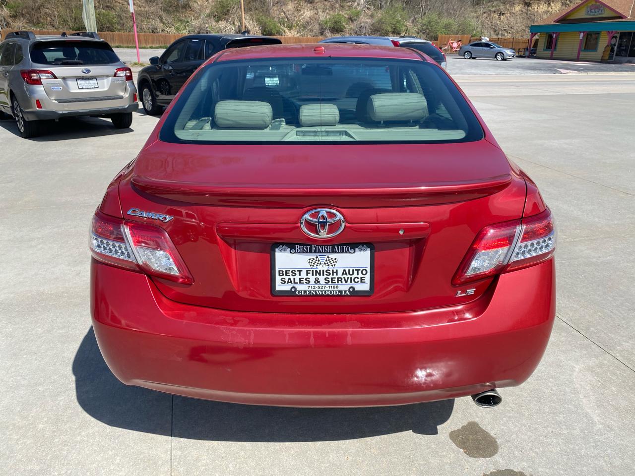 Toyota Camry Base 6-Spd AT 2011