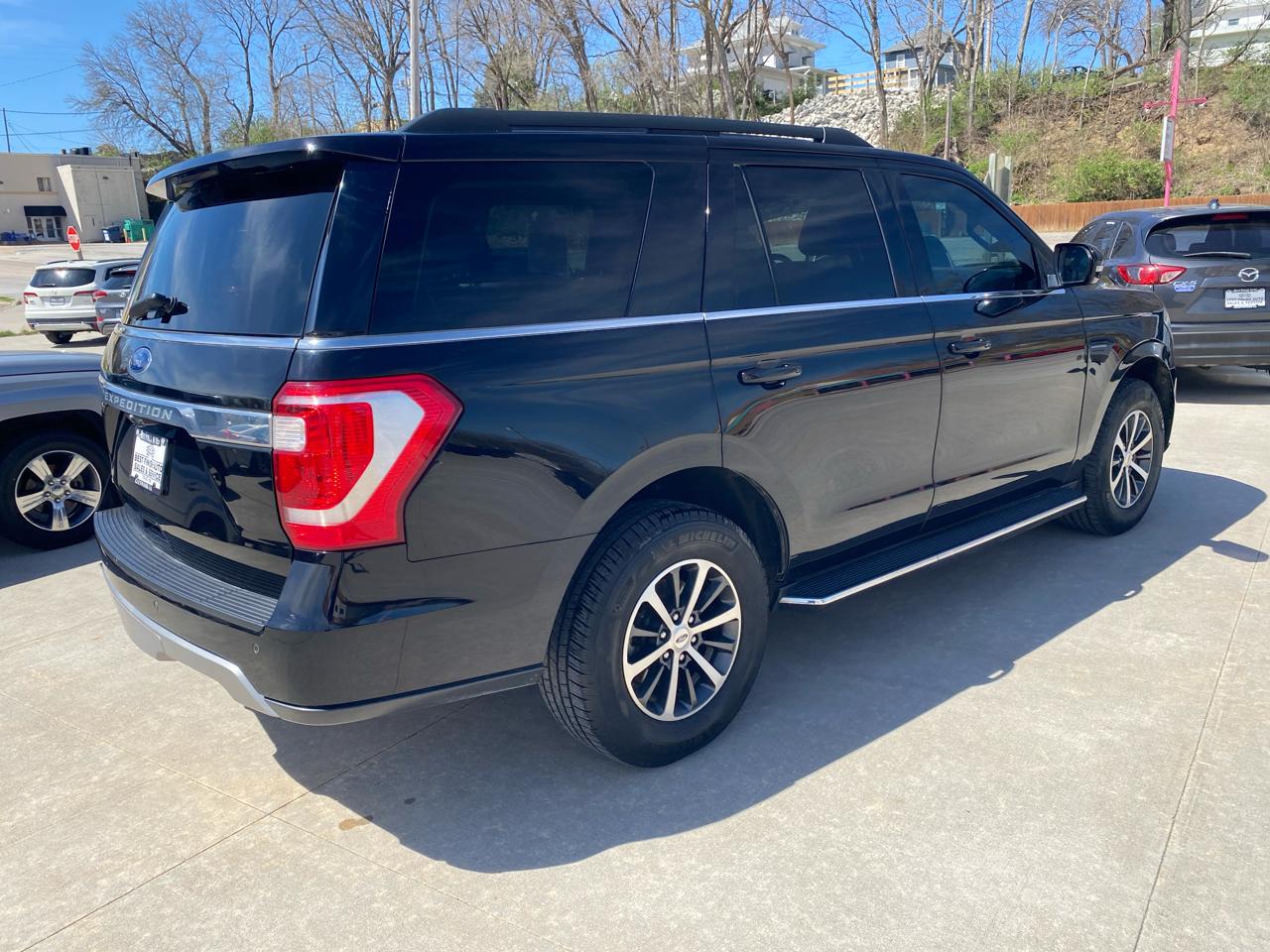 Ford Expedition XLT 4WD 2019
