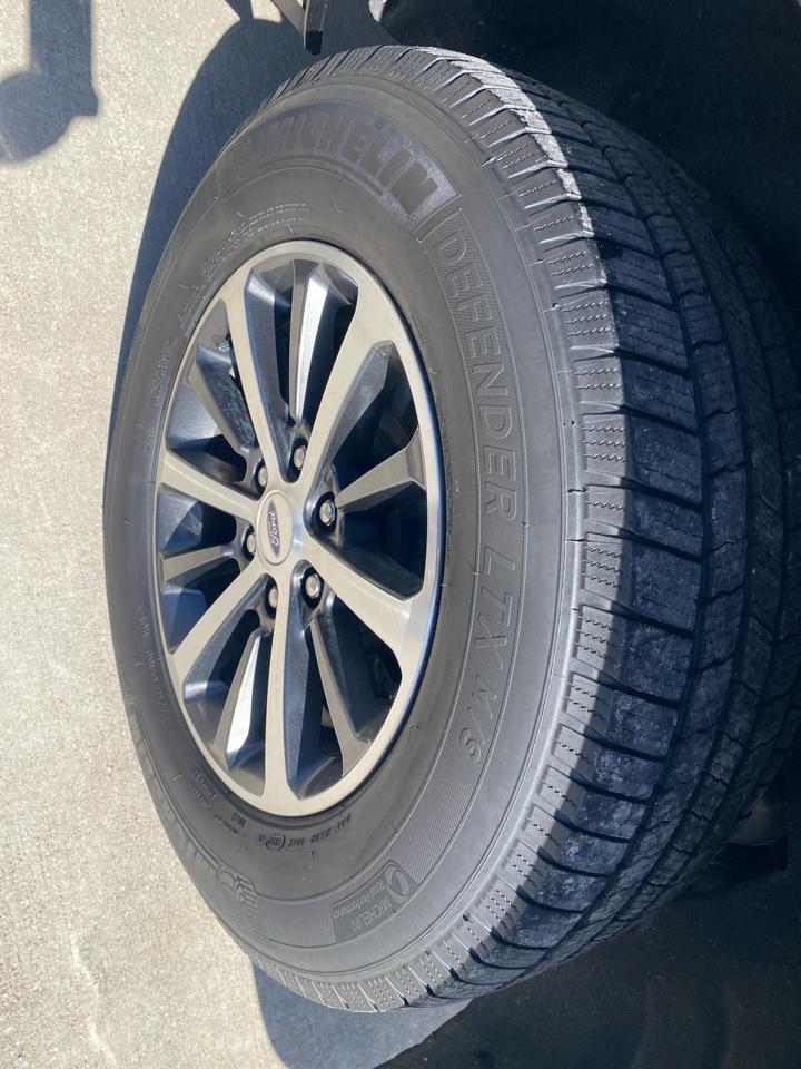 Ford Expedition XLT 4WD 2019