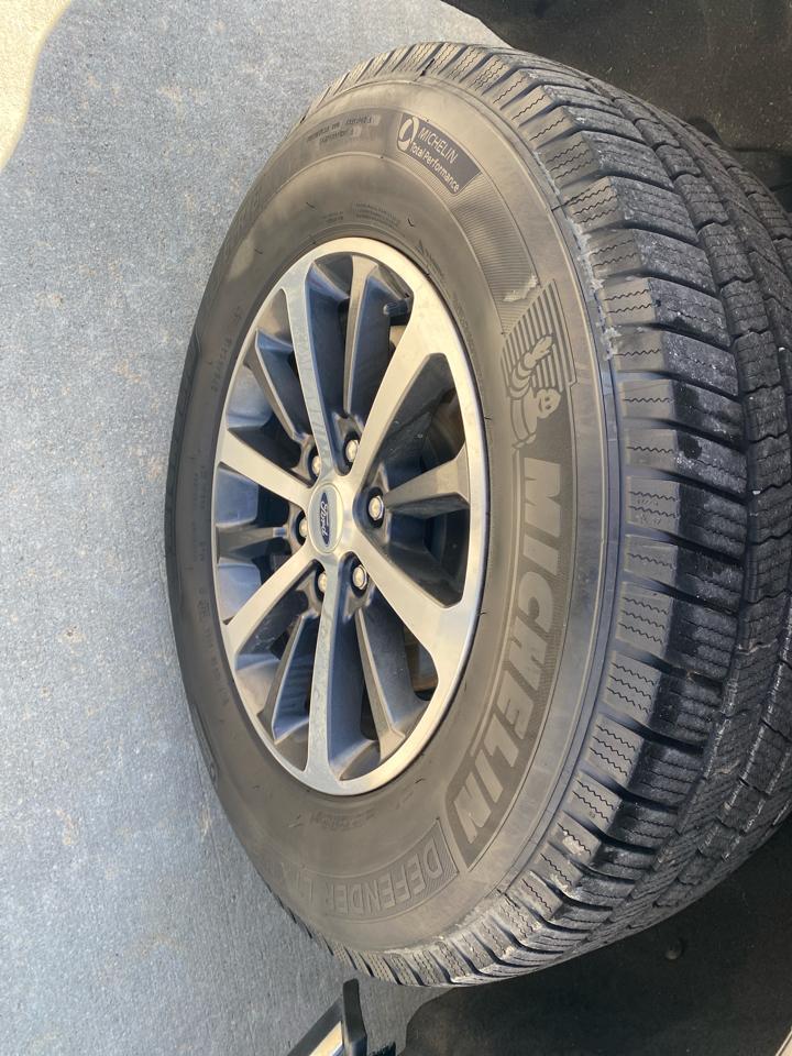 Ford Expedition XLT 4WD 2019