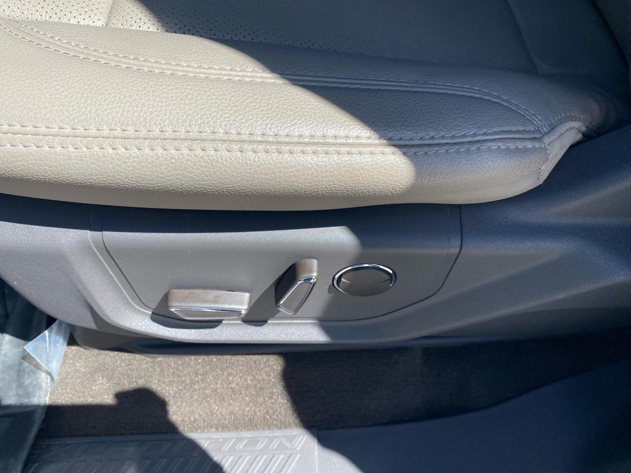 Ford Expedition XLT 4WD 2019