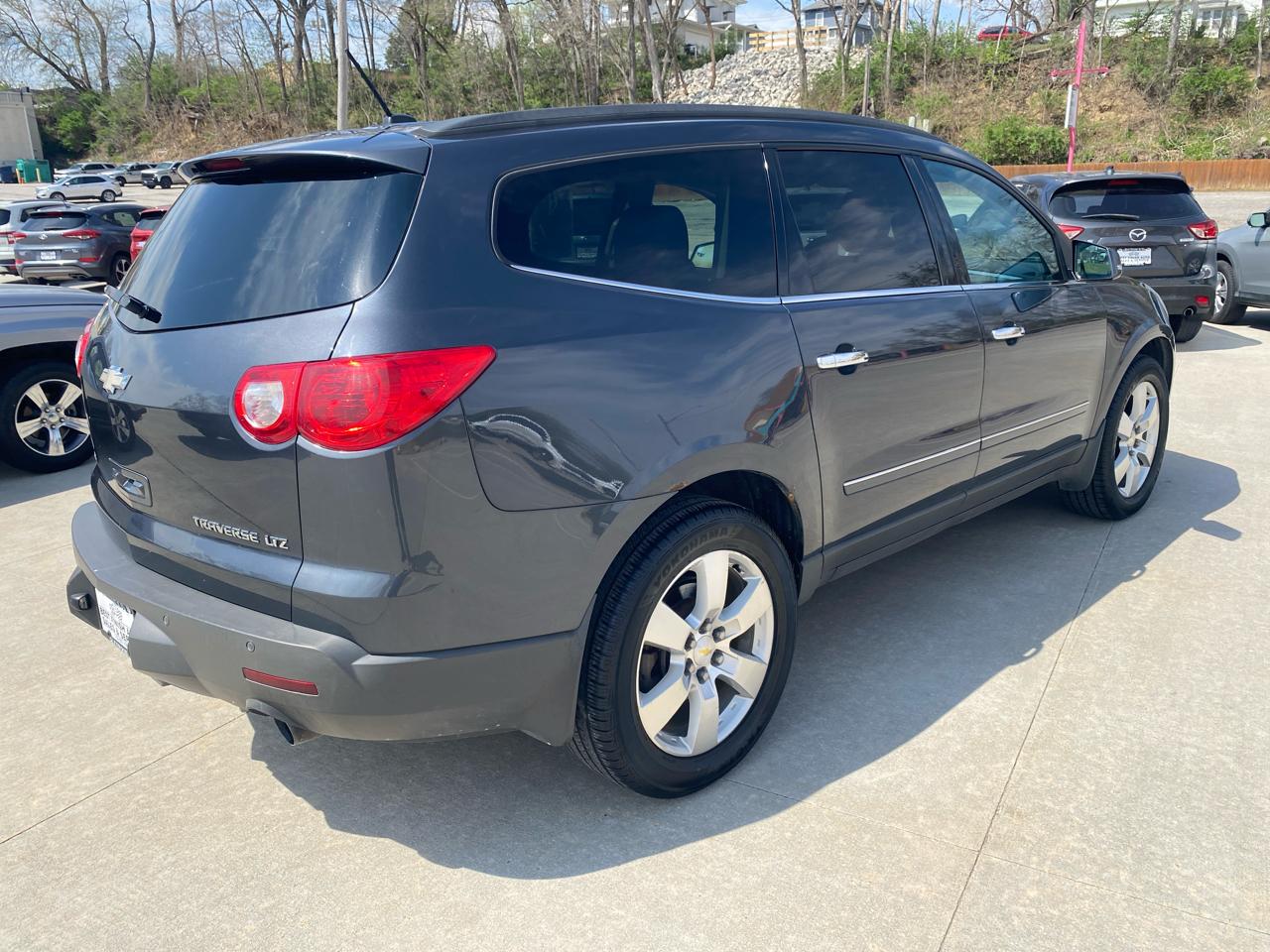 Chevrolet Traverse LTZ AWD 2012