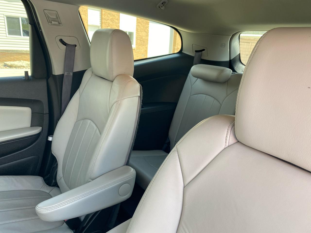 Chevrolet Traverse LTZ AWD 2012