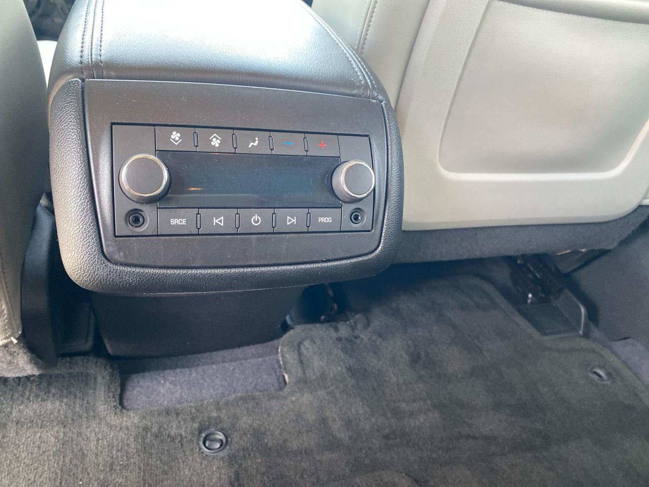 Chevrolet Traverse LTZ AWD 2012