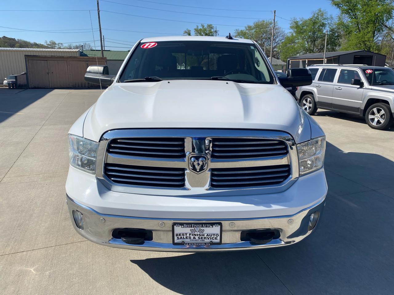 RAM 1500 4WD Crew Cab 140.5" Big Horn 2017