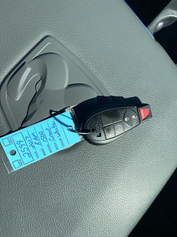 RAM 1500 4WD Crew Cab 140.5" Big Horn 2017