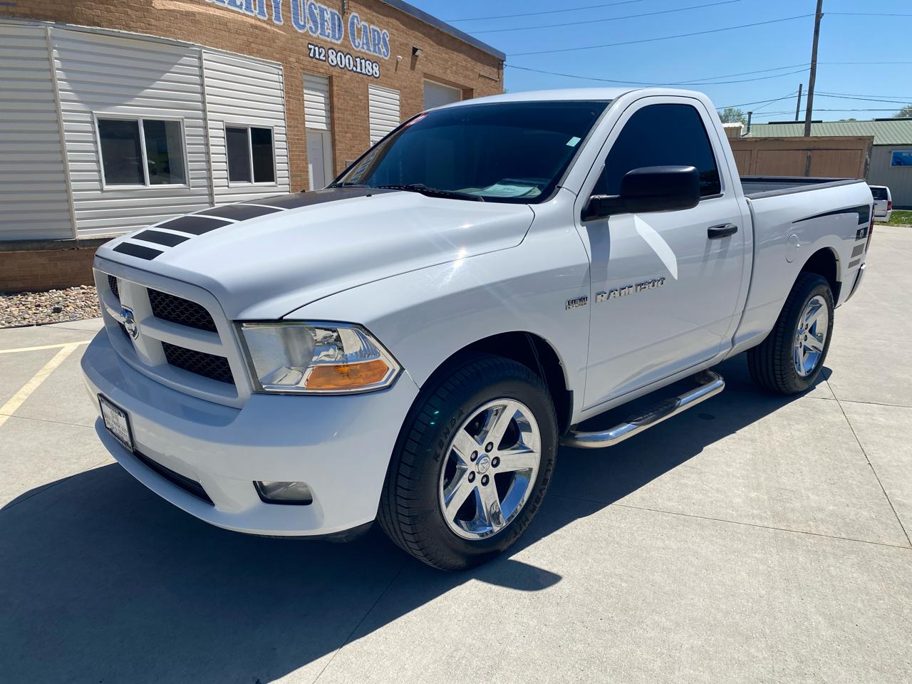 RAM 1500 4WD Reg Cab 120.5" ST 2012