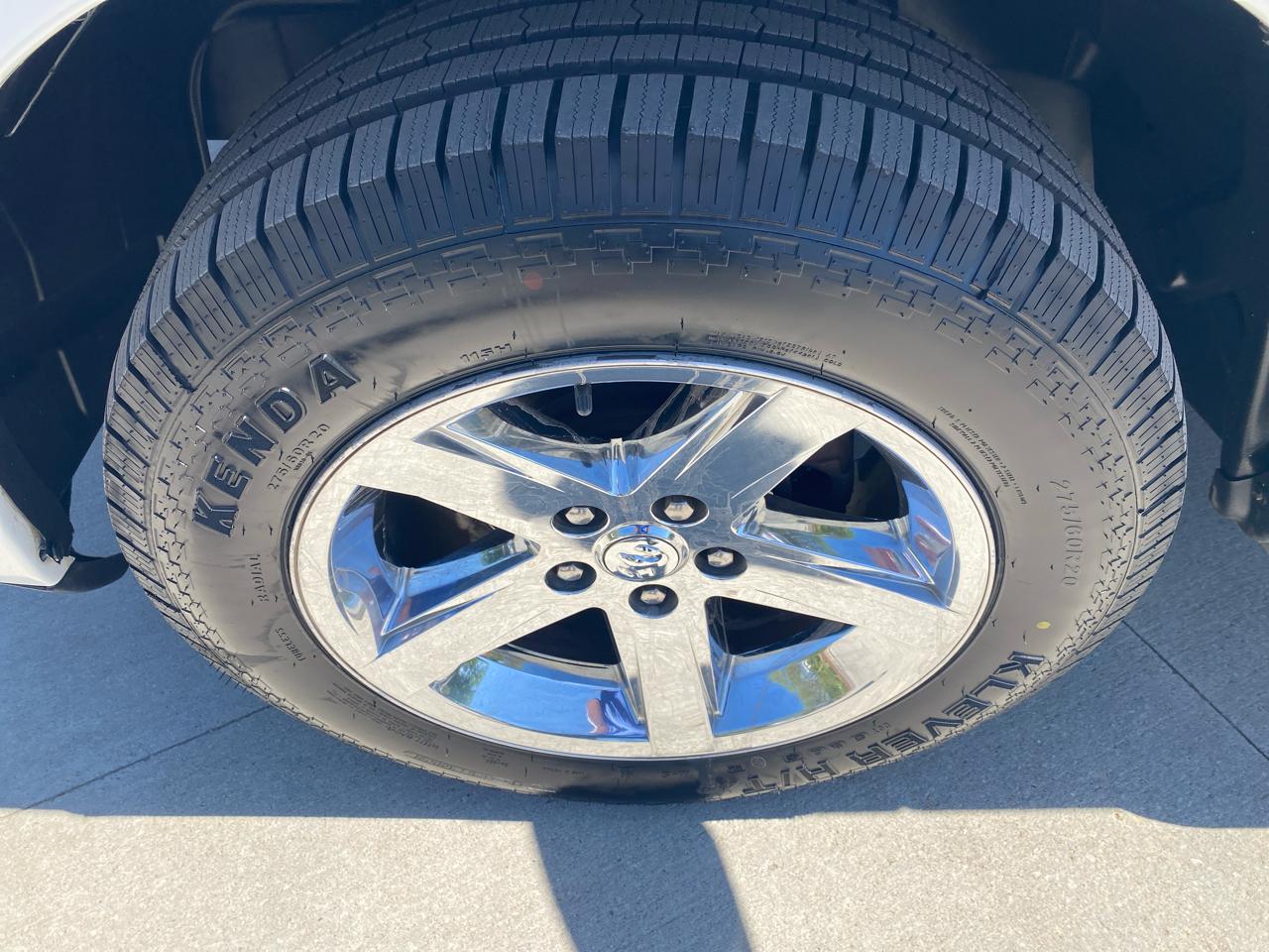 RAM 1500 4WD Reg Cab 120.5" ST 2012