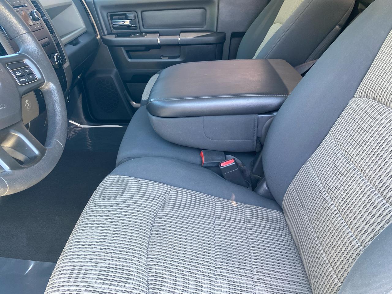 RAM 1500 4WD Reg Cab 120.5" ST 2012