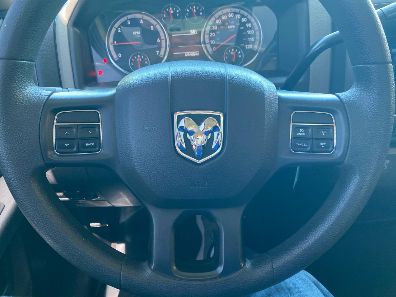 RAM 1500 4WD Reg Cab 120.5" ST 2012