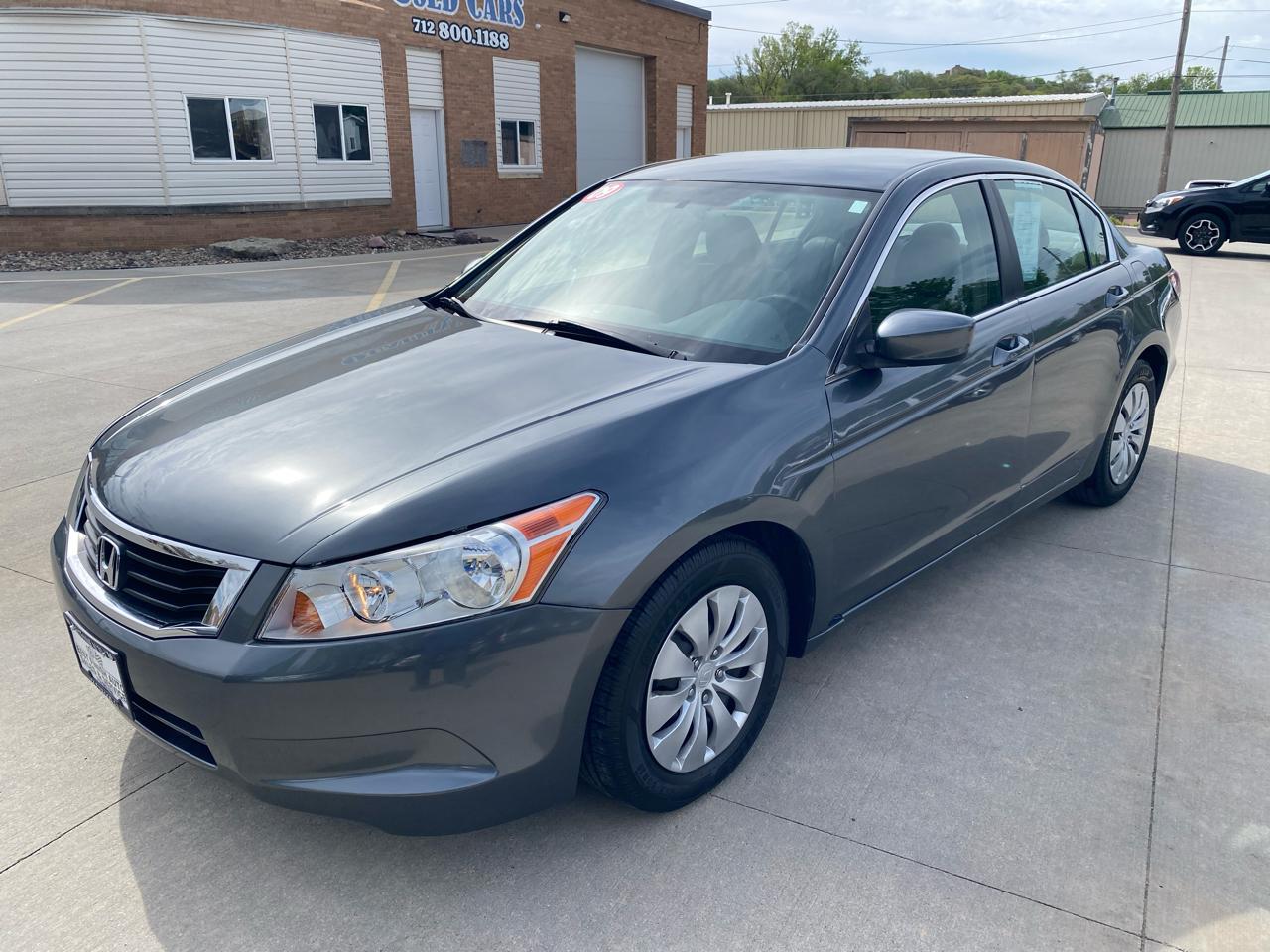 Honda Accord LX sedan AT 2009