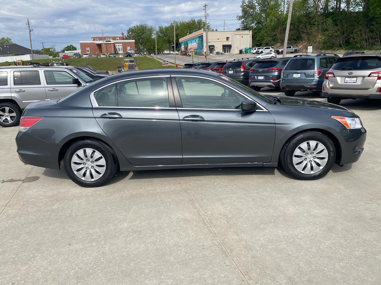 Honda Accord LX sedan AT 2009