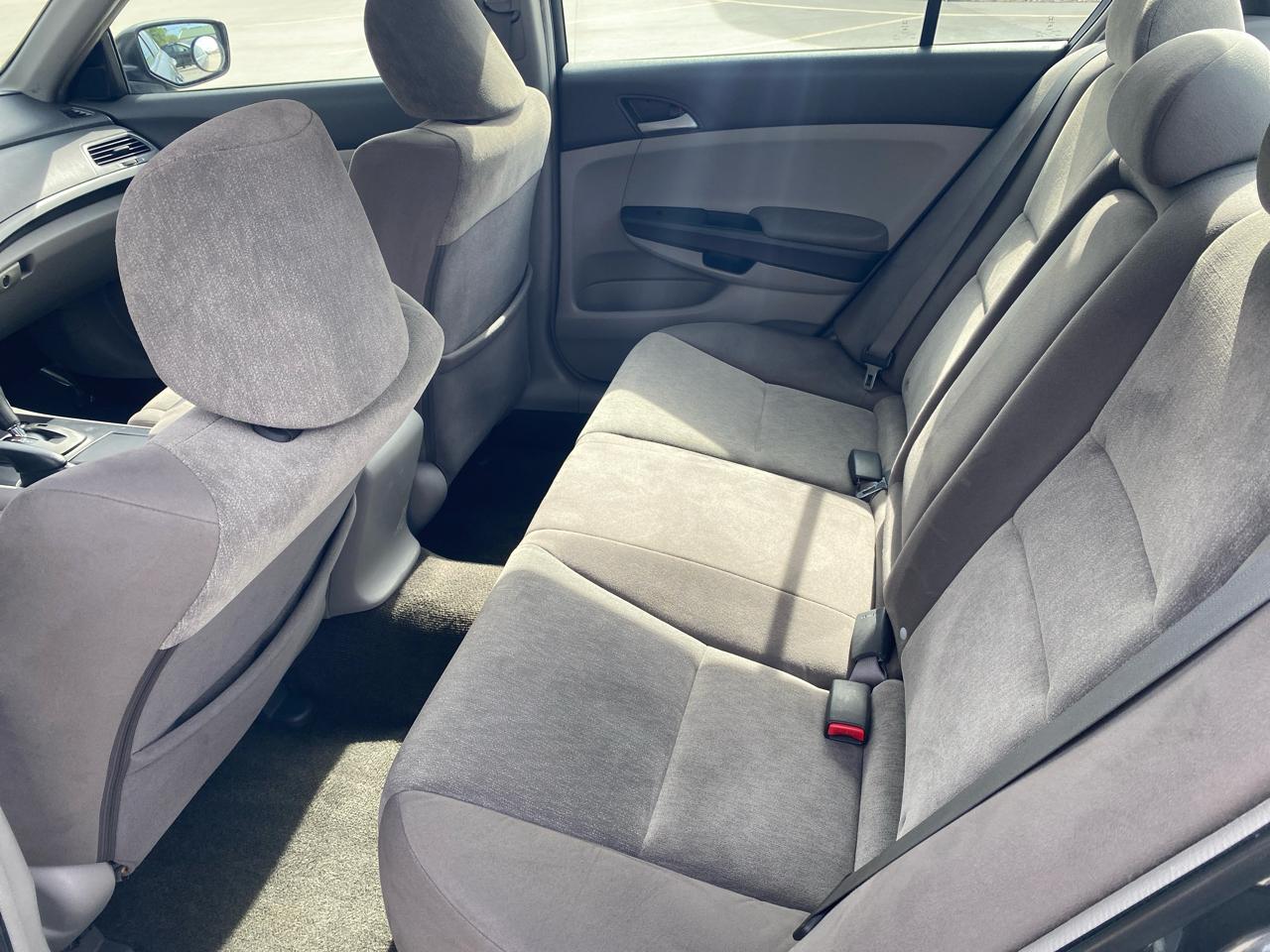 Honda Accord LX sedan AT 2009