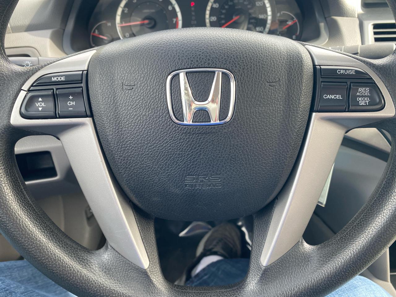 Honda Accord LX sedan AT 2009