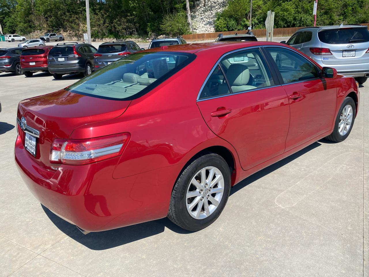 Toyota Camry LE V6 6-Spd AT 2010
