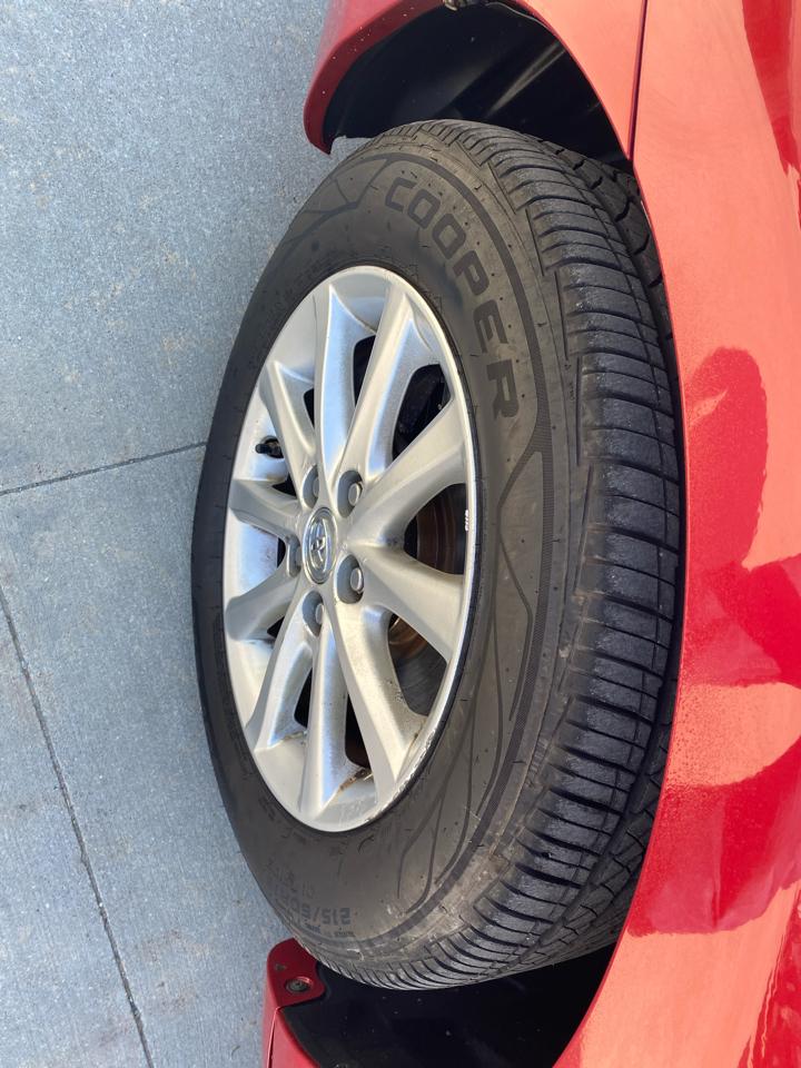 Toyota Camry LE V6 6-Spd AT 2010